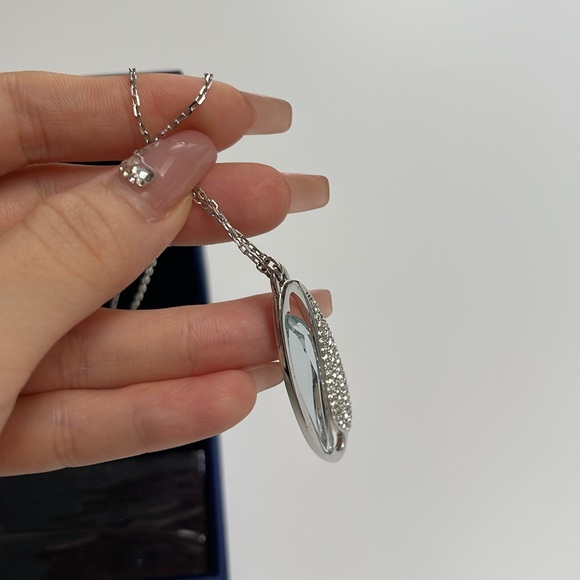 Swarovski crystal necklace silver pendant - Picture 5 of 10